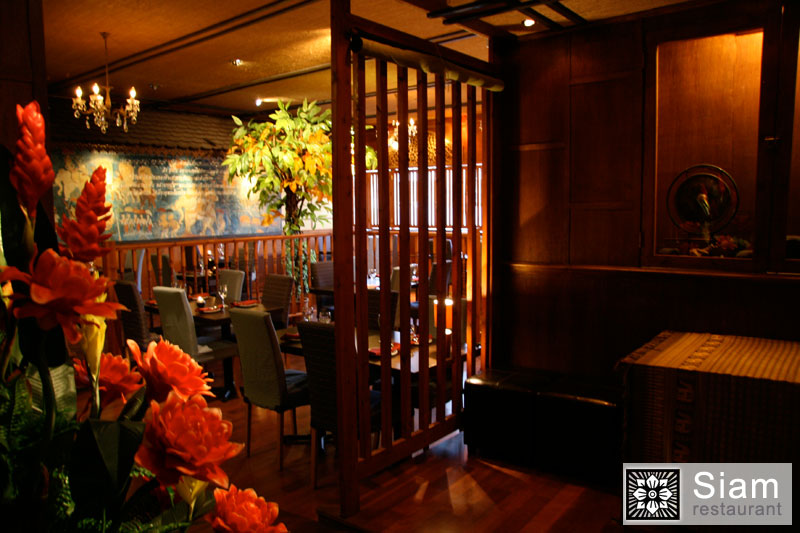 Siam Restaurant - 101 Arrowe Road , Greasby , Wirral, CH49 1RY - 0151 677 5719
